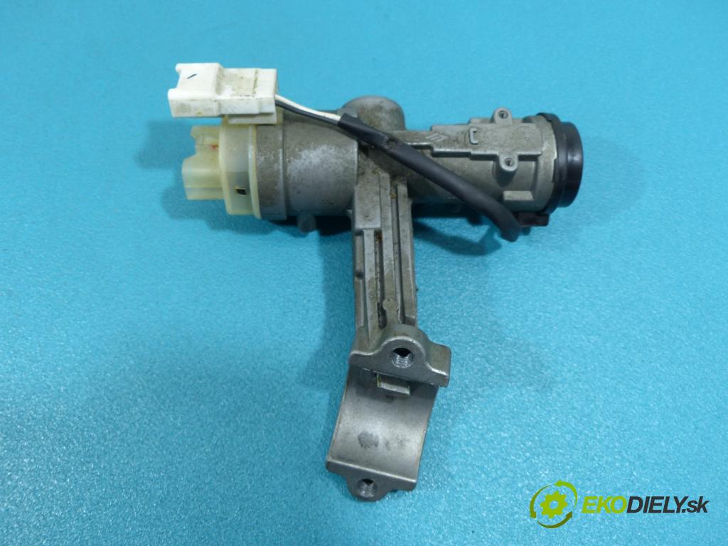 Hyundai Getz 1.1 12V - 63 HP manual 46 kW 1086 cm3  Jednotka riadiaca 9030930266F
