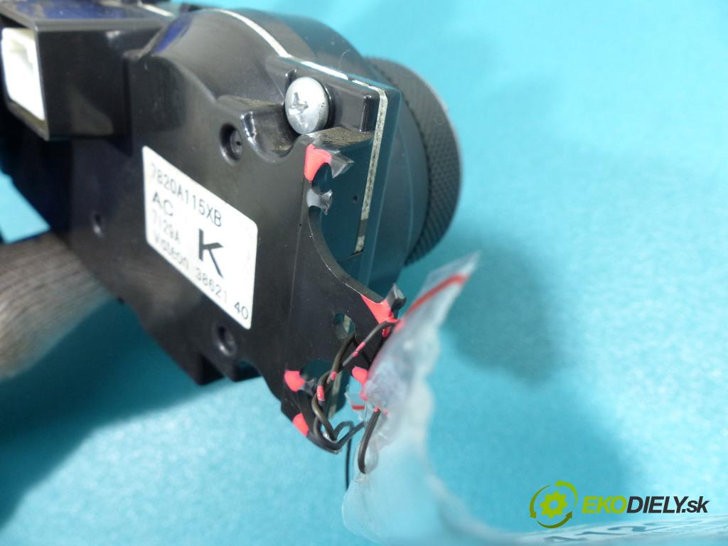 Mitsubishi Outlander II 2006-2013 2.0 140 hp manual 103 kW 1968 cm3  - Panel topení 7820A115XB