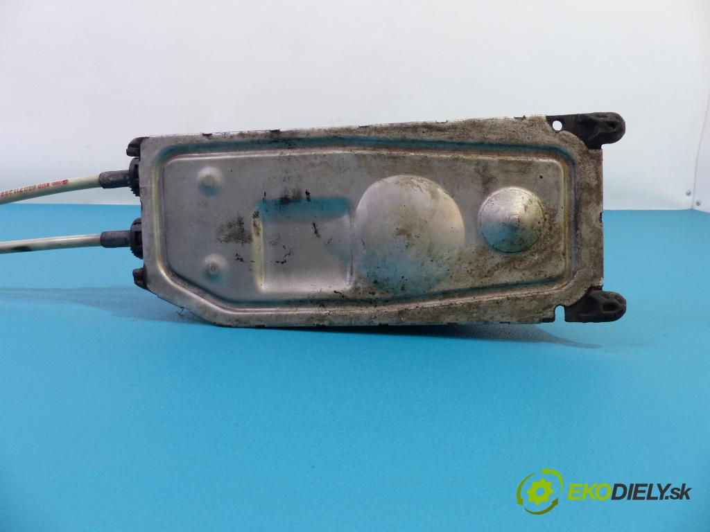 Skoda Fabia I 1999-2007 1.9 SDI 64 HP manual 47 kW 1896 cm3  Kulisa - -  (Rýchlostné páky / kulisy)