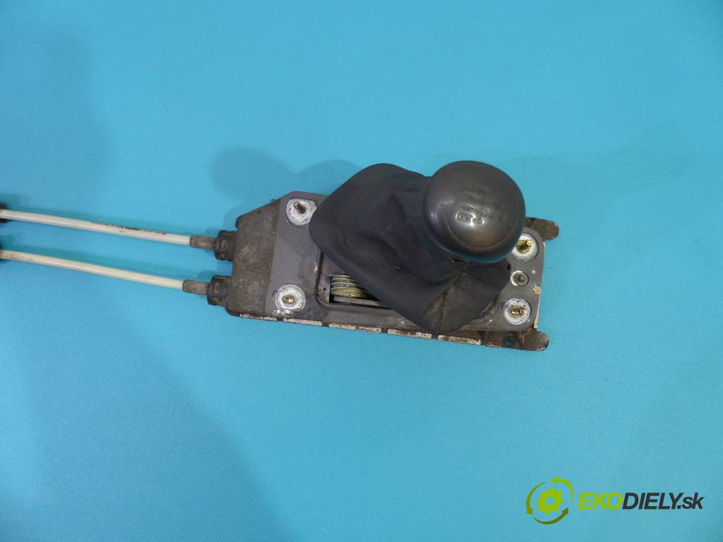 Skoda Fabia I 1999-2007 1.9 SDI 64 HP manual 47 kW 1896 cm3  Kulisa - -  (Rýchlostné páky / kulisy)