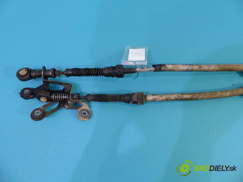 Skoda Fabia I 1999-2007 1.9 SDI 64 HP manual 47 kW 1896 cm3  Kulisa - -  (Rýchlostné páky / kulisy)