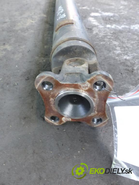 Mitsubishi Outlander II 2006-2013 2.0 140 hp manual 103 kW 1968 cm3  kardaň hřídel hnací  (Kardanové hřídele)