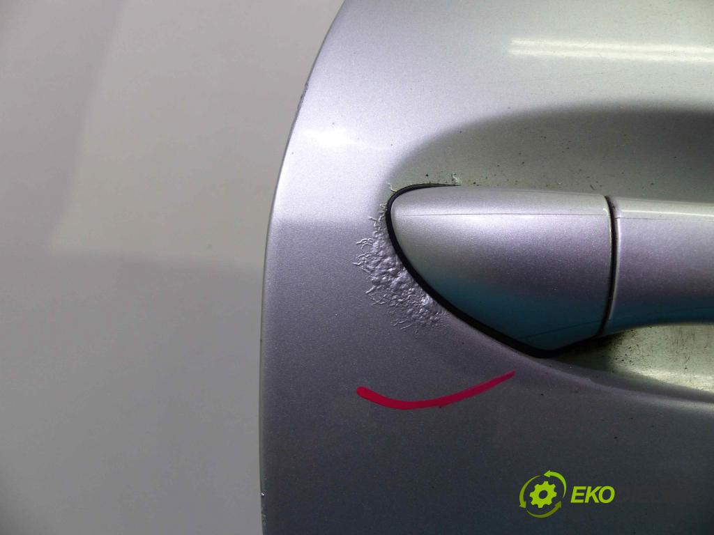 Mercedes C W203 2000-2007 2.0 kompressor 163 hp manual 120 kW 1998 cm3  dveře přední část pravé