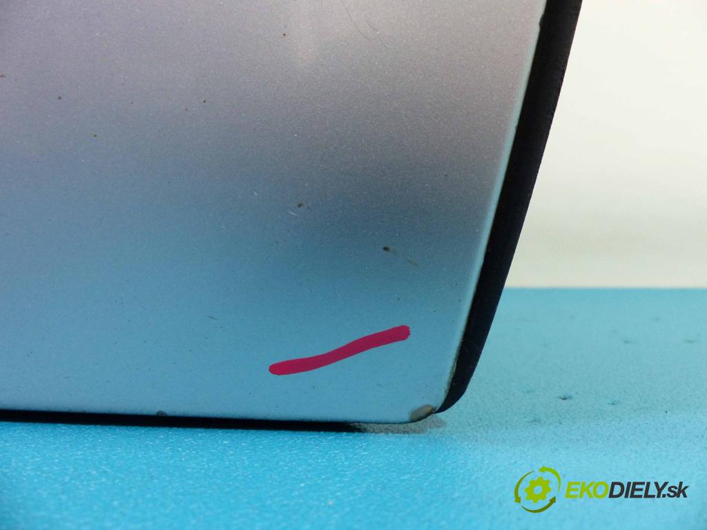 Mercedes C W203 2000-2007 2.0 kompressor 163 hp manual 120 kW 1998 cm3  dveře přední část pravé