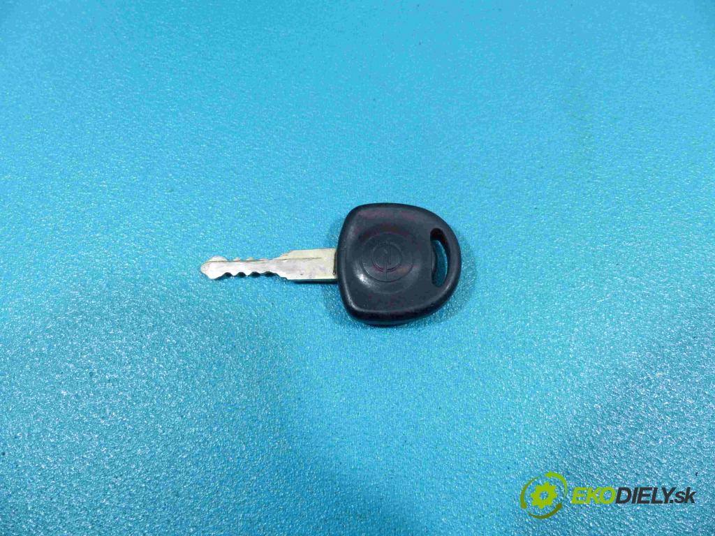 Opel Agila 1.0 12V 58 hp manual 43 kW 973 cm3  jednotka řídící 0261207422