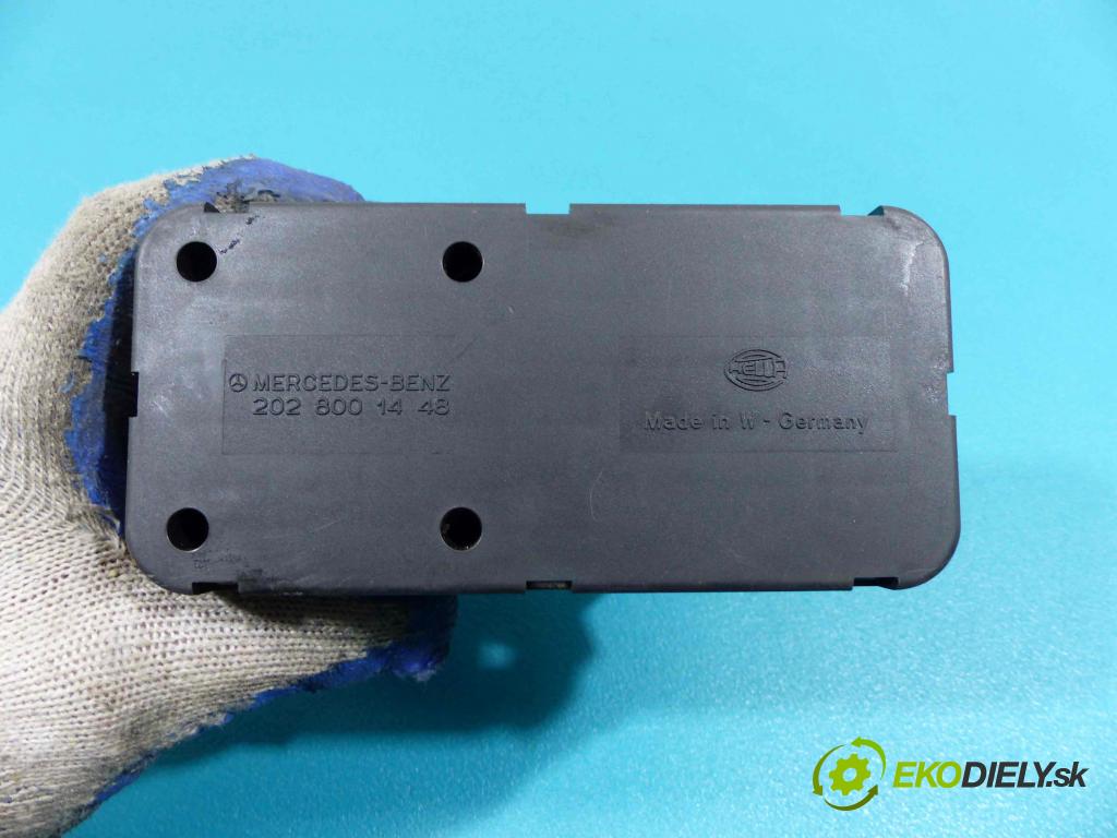 Mercedes C W202 1993-2001 1.8 - 122 HP manual 90 kW 1799 cm3  centrálny zámok 2028001448
