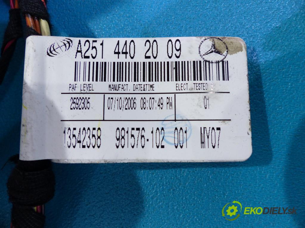 Mercedes ML W164 2005-2011 3.0 CDI V6 224 hp automatic 165 kW 2987 cm3  instalace A2514402009