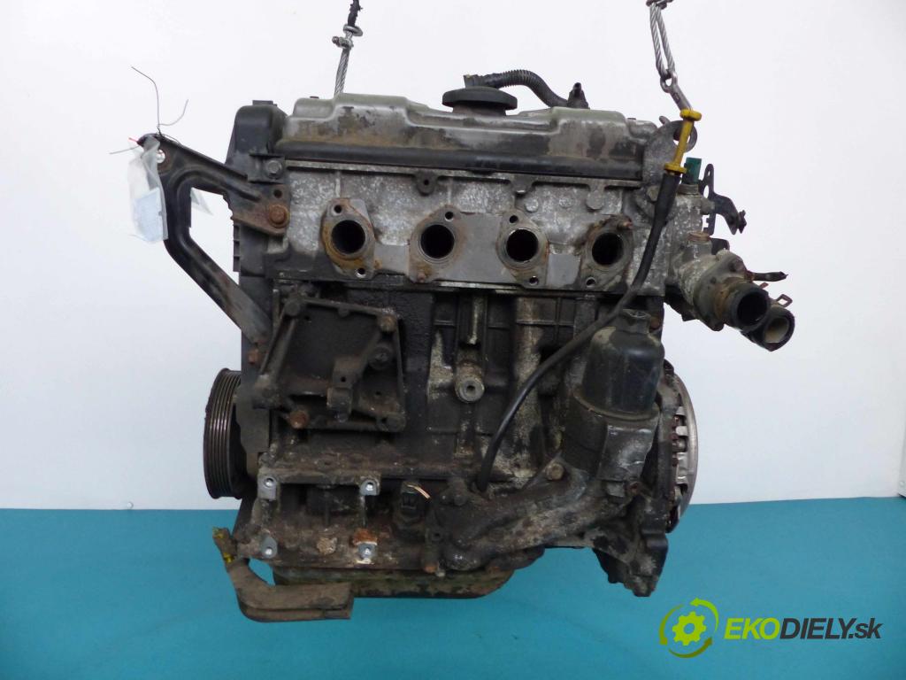 Peugeot 206 1.1 8V - 60 HP manual 44 kW 1100 cm3  Motor benz. HFX
