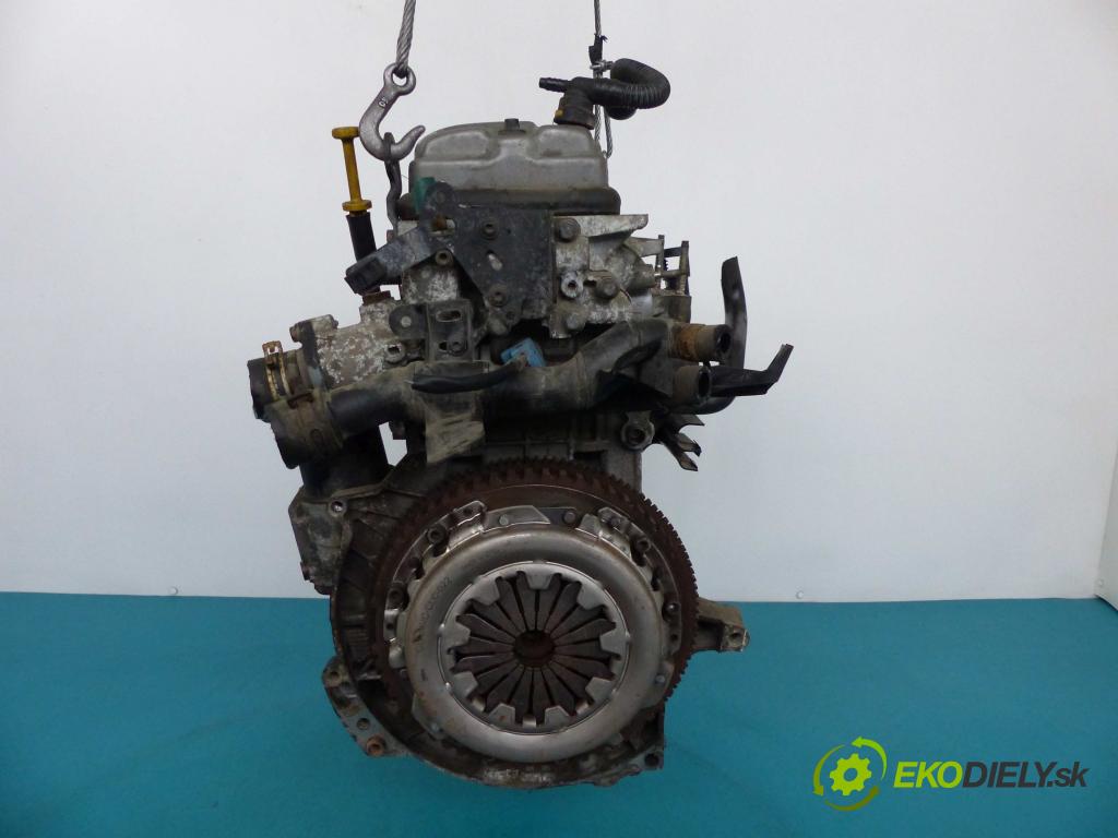 Peugeot 206 1.1 8V - 60 HP manual 44 kW 1100 cm3  Motor benz. HFX