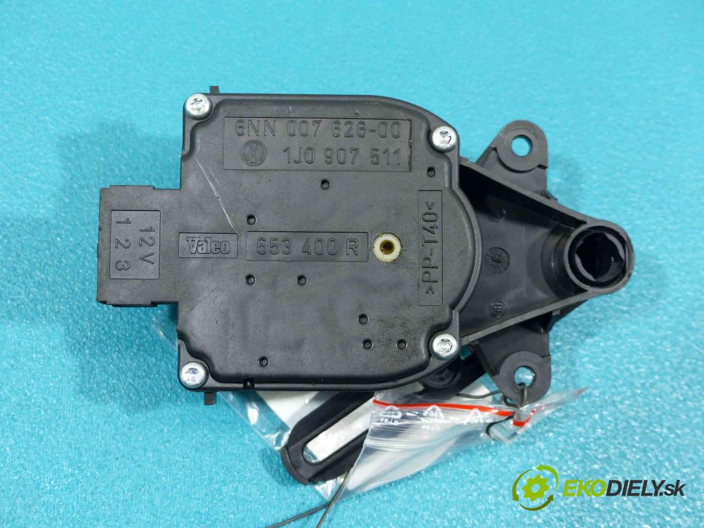 Seat Leon I 1999-2005 1.4 16V 75 hp manual 55 kW 1390 cm3  motorek topení 1J0907511