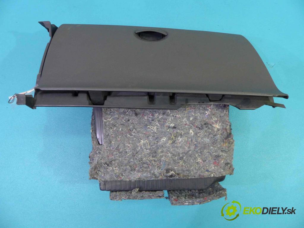 Renault Kangoo II 2008- 1.5 DCI 86 hp manual 63 kW 1461 cm3  přihrádka kastlík