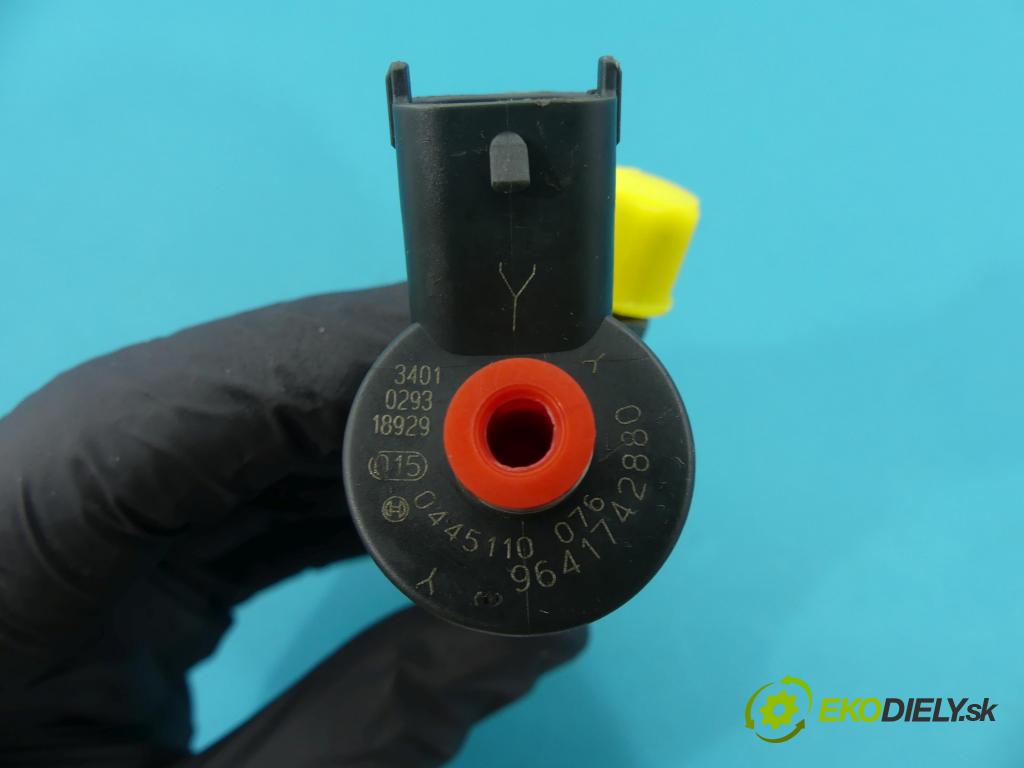 Citroen Xsara II 2000-2004 2.0 HDI 90 hp manual 66 kW 1997 cm3  vstřikovač 9641742880