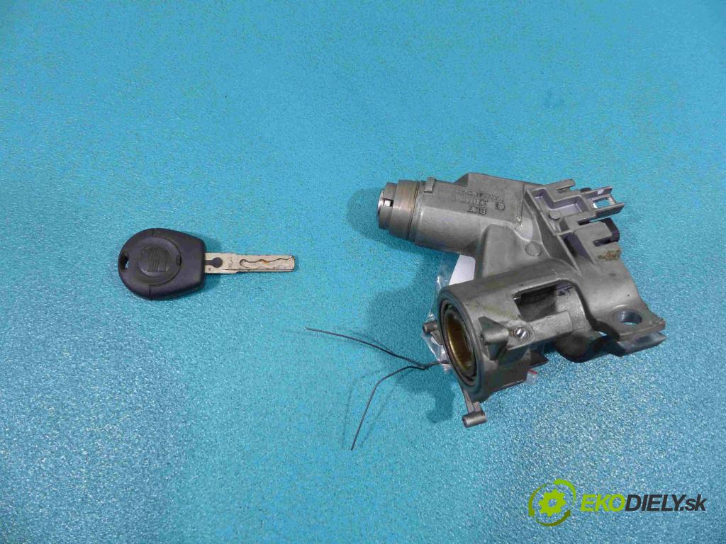 Seat Cordoba I 1993-2002 1.4 8V - manual  1390 cm3  spinačka 6K0905851 (Spínacie skrinky a kľúče)