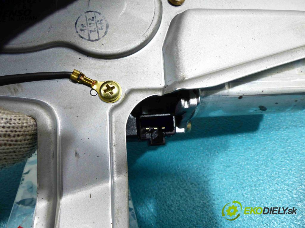 Toyota Corolla Verso II 2004-2009 2.0 D4D 116 hp manual 85 kW 1995 cm3  motor stěrače zadní část 85130-0F010