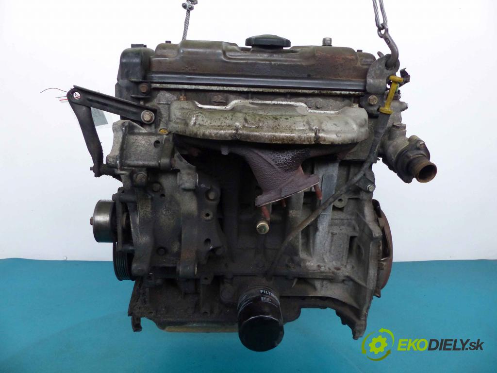 Peugeot 206 1.4 8V 75 HP manual 55 kW 1360 cm3  Motor benz. KFX