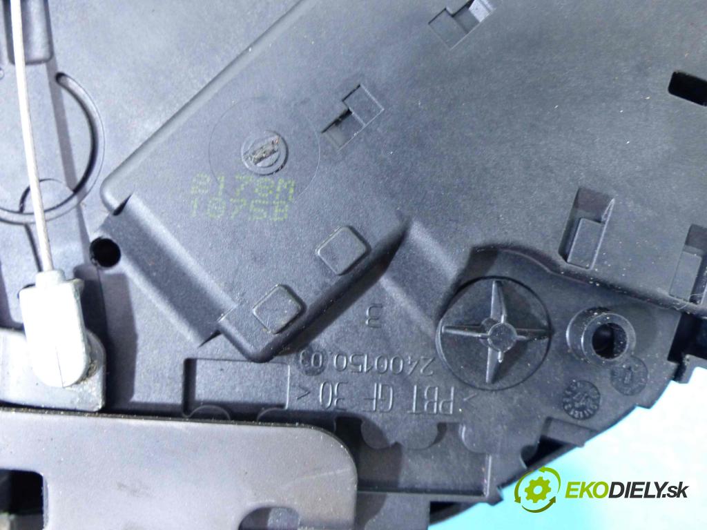 Volvo S40 II 2004-2012 2.0D 136hp manual 100 kW 1997 cm3 zámok zadní část levý 30799326
