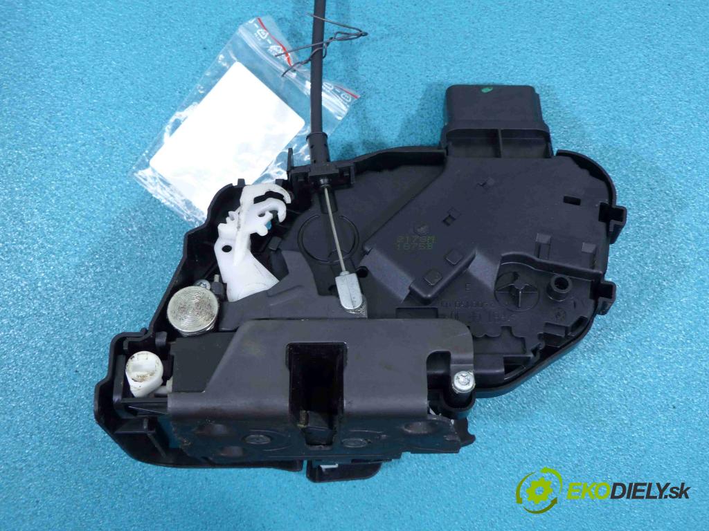 Volvo S40 II 2004-2012 2.0D 136hp manual 100 kW 1997 cm3 zámok zadní část levý 30799326