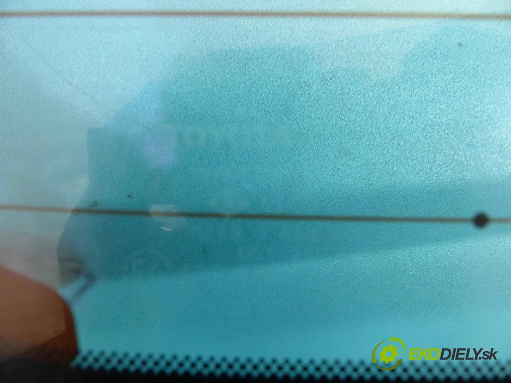 Toyota Yaris I 1999-2005 1.0 VVTI 68 HP manual 50 kW 998 cm3  Okno zadná  (Sklá zadné)