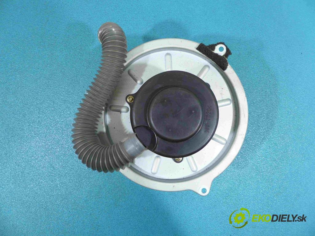 Mazda 626 2.0 16V - 116 hp manual 85 kW 1991 cm3  - vzduchu HB111GE4T