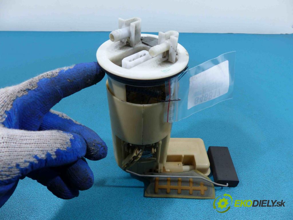 Citroen Saxo 1.1 8V - 60 hp manual 44 kW 1124 cm3  pumpa paliva 9637513680