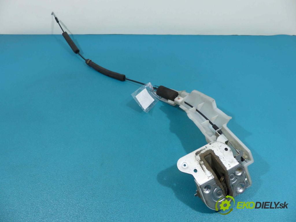 Mazda 5  2005-2010 2.0D 143 hp manual 105 kW 1998 cm3  zámok zadní část levý 