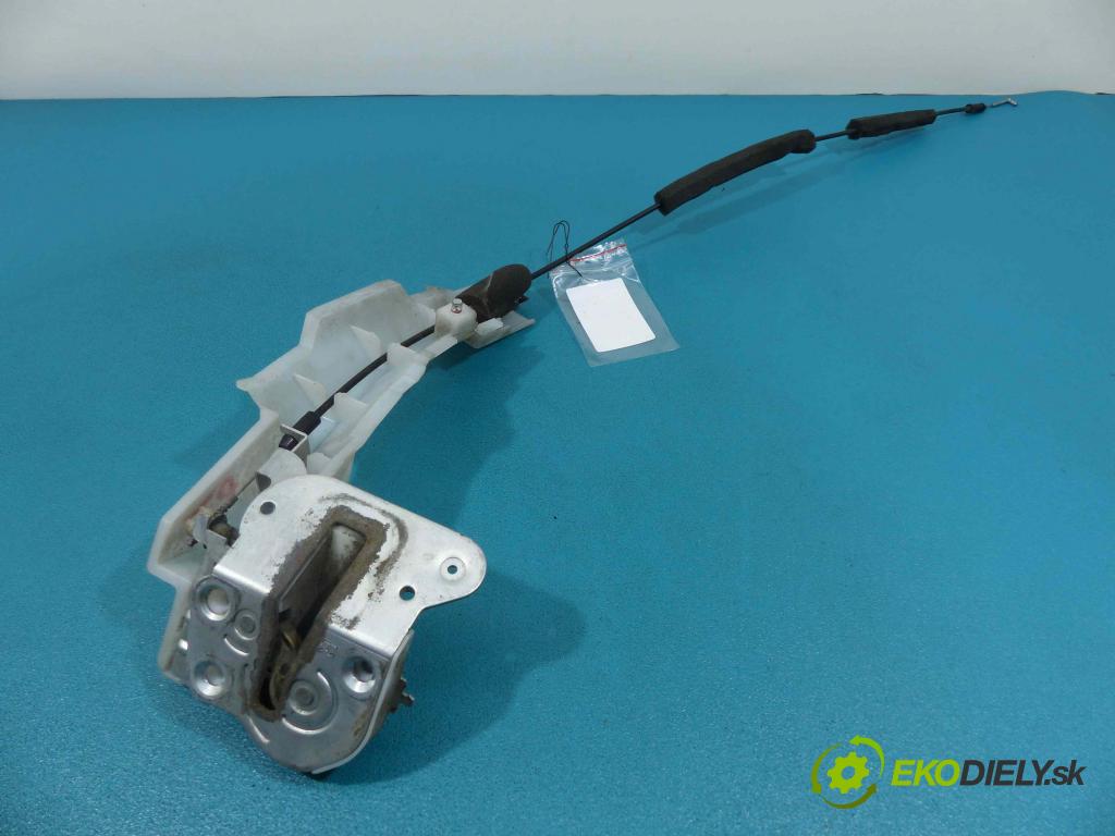 Mazda 5  2005-2010 2.0D 143 hp manual 105 kW 1998 cm3  zámok zadní část pravý 