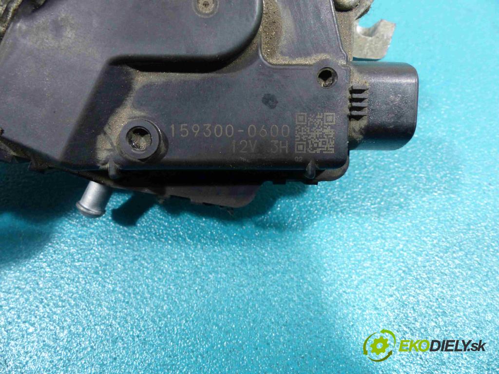 Mazda 5  2005-2010 2.0D 143 hp manual 105 kW 1998 cm3  motor stěračů přední část 159300-0600