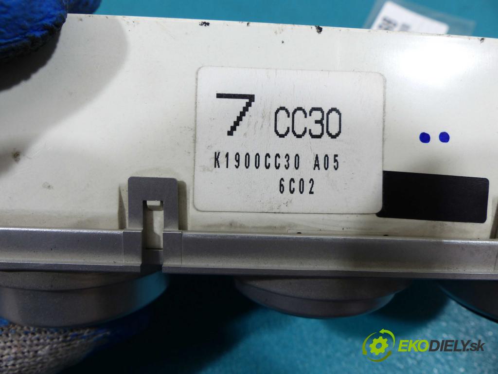 Mazda 5  2005-2010 2.0D 143 HP manual 105 kW 1998 cm3  - Panel kúrenia K1900CC30