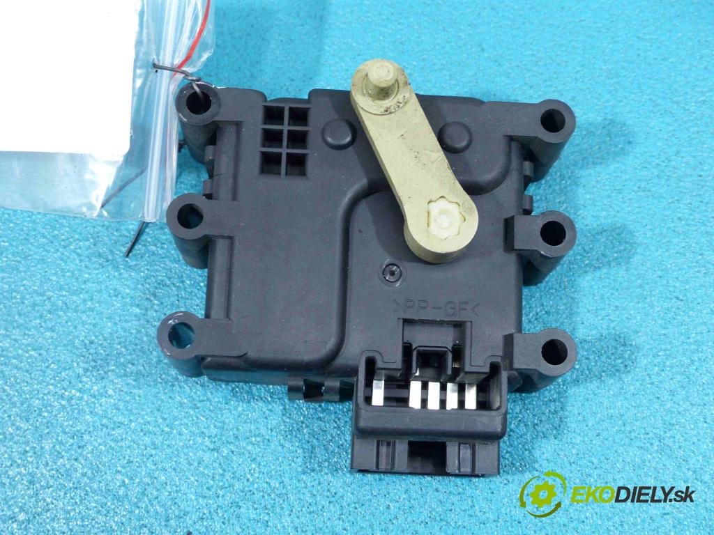 Mazda 5 2005-2010 2.0D 143 HP manual 105 kW 1998 cm3 Motorček kúrenia 6224E
