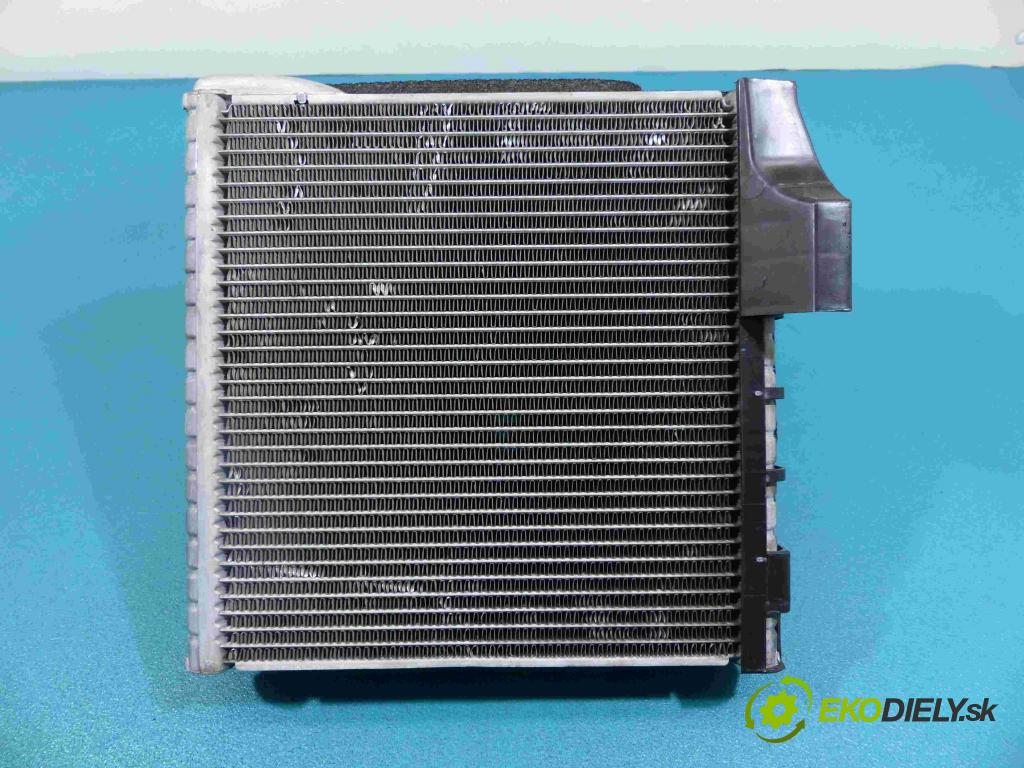 Vw Passat B7 2010-2014 2.0 TDI CFF 140 hp automatic 103 kW 1968 cm3  topné těleso radiátor topení  (Radiátory topení)