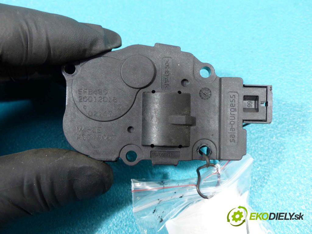 Volvo S60 II 10-18 2.0 TB 241km automatic 177 kW 1999 cm3  motorek topení K9749007