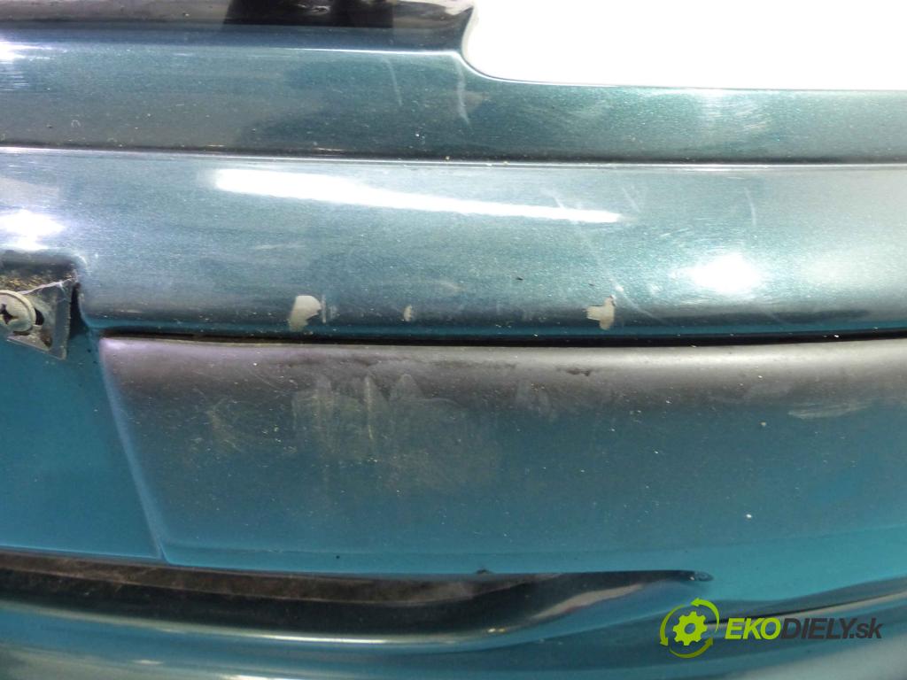 Peugeot 406 1.8 16V - 110 HP manual 81 kW 1761 cm3  Nárazník predný  (Ostatné)