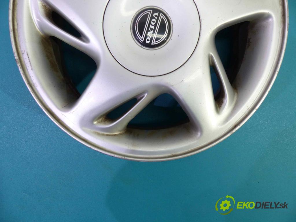 Toyota Corolla E12 2001-2009 1.6 VVTI 110 HP manual 81 kW 1598 cm3  Hlinikové disky -