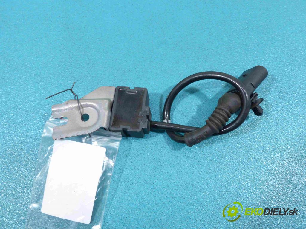 Porsche Cayenne I 2002-2010 4.5 V8 automatic 250 kW 4511 cm3  snímač 7L0907673C