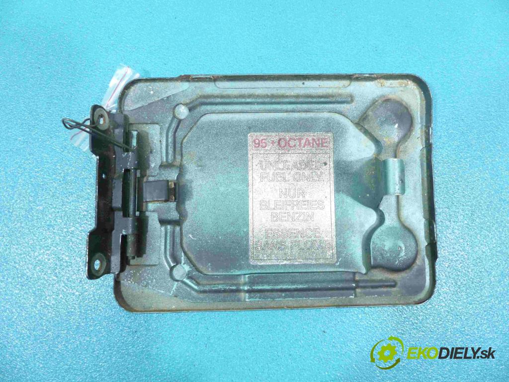 Mitsubishi Pajero Pinin 1998-2007 2.0 16V 129 hp manual 95 kW 1999 cm3  dvířka nádrže paliva