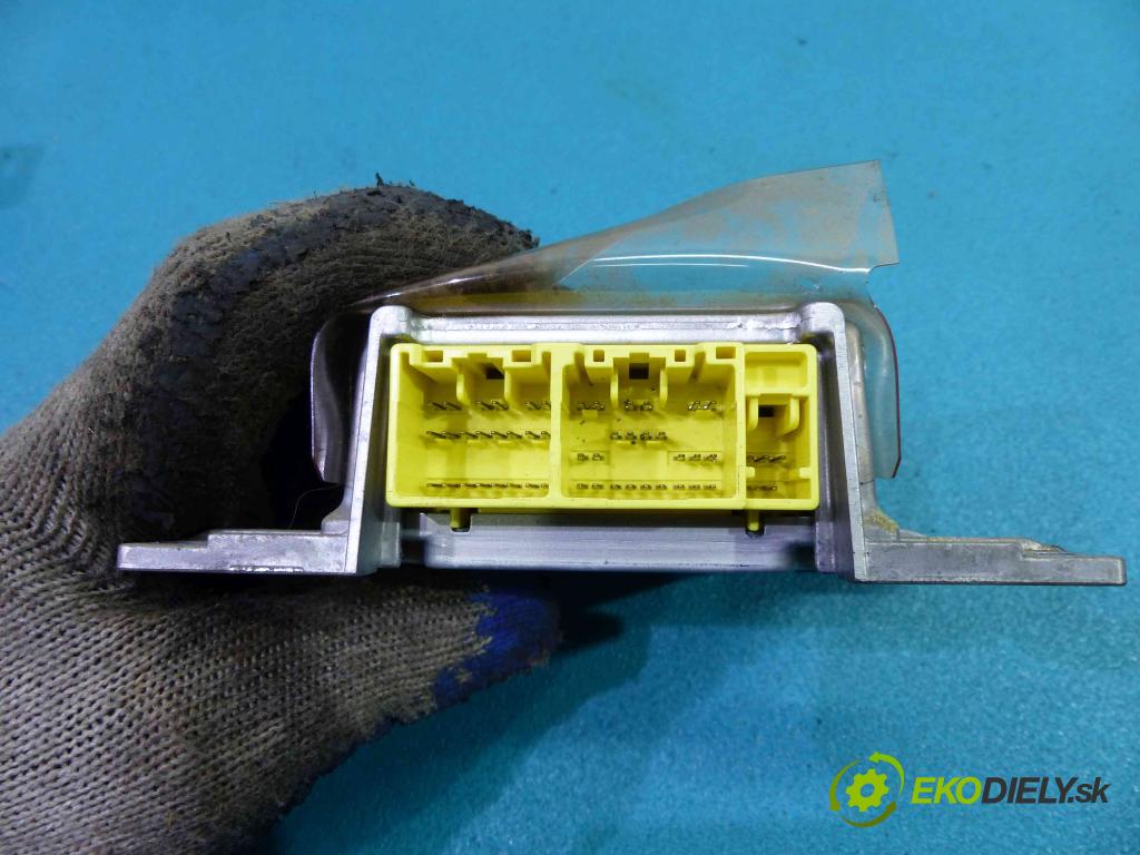 Mitsubishi Pajero Pinin 1998-2007 2.0 16V 129 HP manual 95 kW 1999 cm3  silentbloku vzduchové