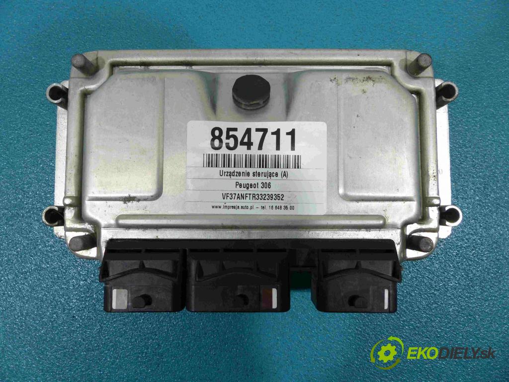 Peugeot 306 1.6 8V - 98 HP automatic 72 kW 1587 cm3  Jednotka riadiaca 0261206245