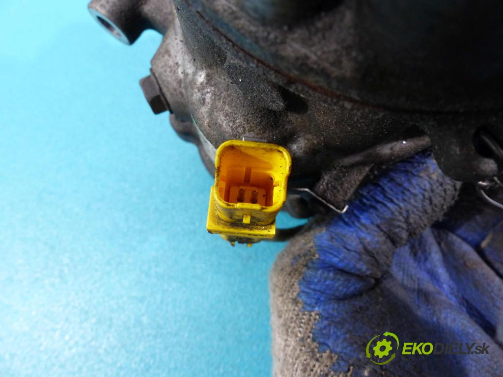 Citroen C4 2004-2011 2.0 HDI 136hp manual 100 kW 1997 cm3  pumpa klimatizace 9651911180