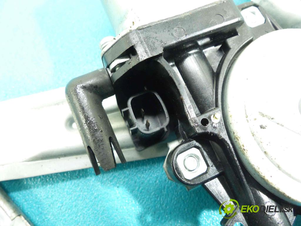 Nissan Tiida 1.6 16V - 110 hp manual 81 kW 1599 cm3  mechanismus zadní část levý
