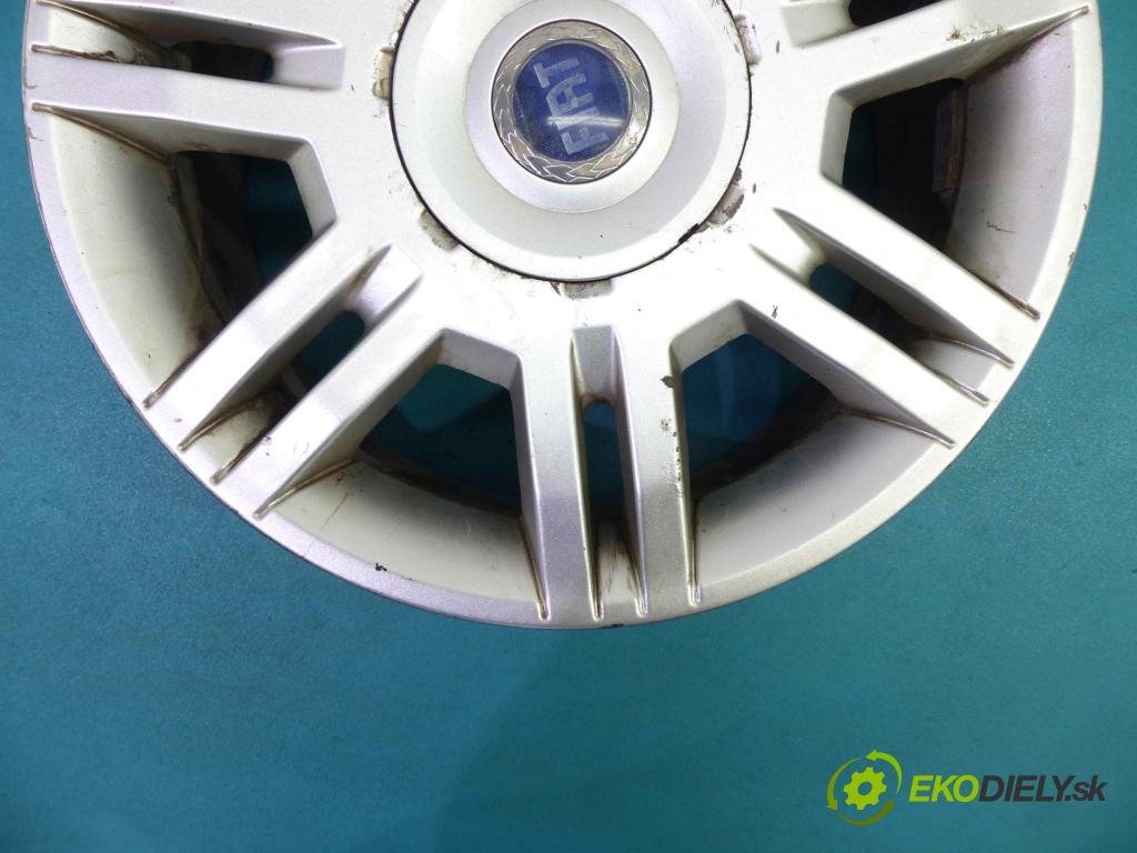 Fiat Stilo 1.6 16V 103 HP manual 76 kW 1596 cm3  Hlinikové disky -
