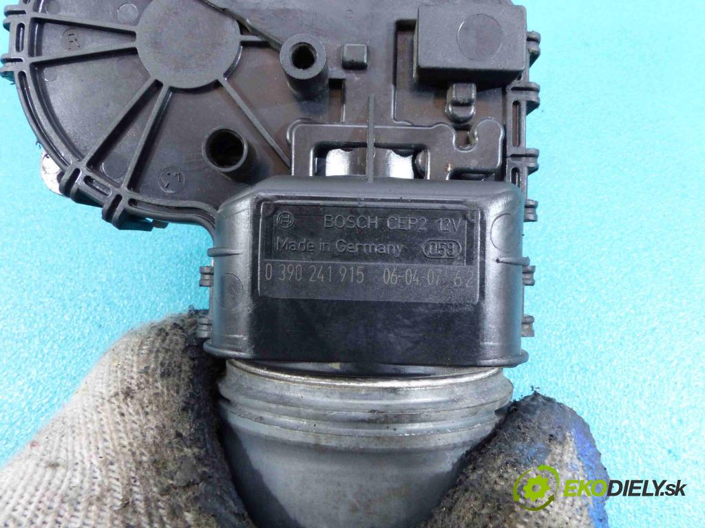 Fiat Croma II 2005-2010 1.9 JTD 150 hp automatic 110 kW 1910 cm3  motor stěračů přední část 0390241915