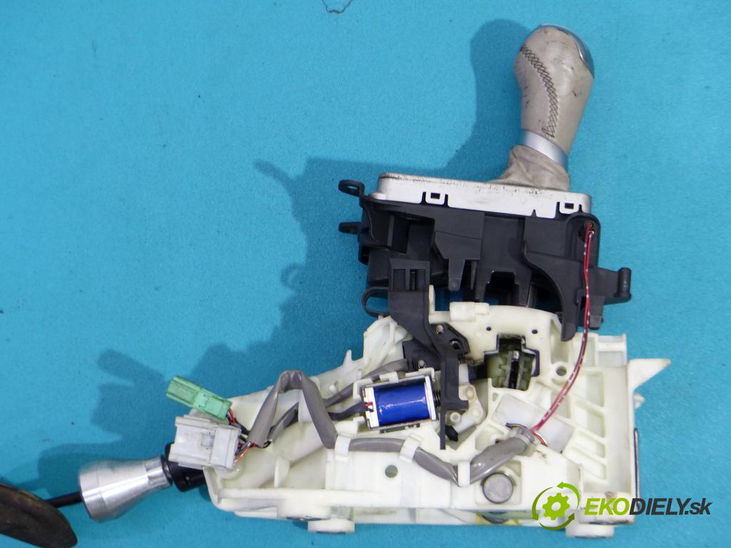 Honda Legend IV 2004-2012 3.5 V6 295km automatic 217 kW 3471 cm3  Kulisa - - LEWAREK (Rýchlostné páky / kulisy)