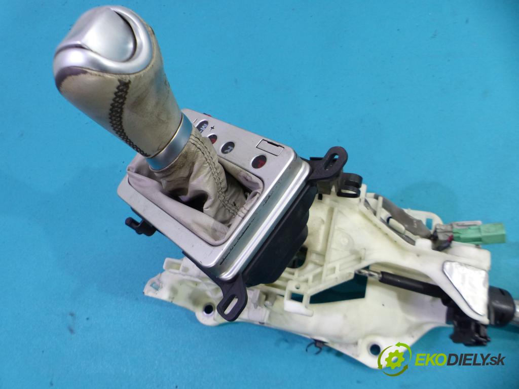 Honda Legend IV 2004-2012 3.5 V6 295km automatic 217 kW 3471 cm3  Kulisa - - LEWAREK (Rýchlostné páky / kulisy)