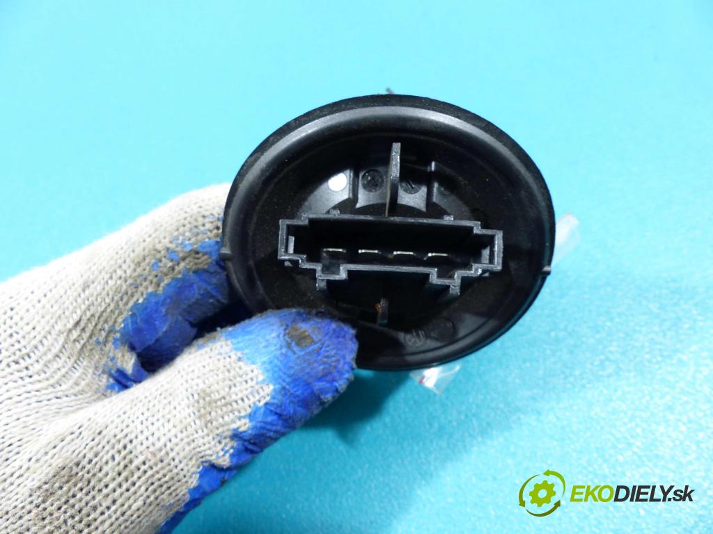 Skoda Rapid 2012-2019 1.6 TDI 90 hp manual 66 kW 1598 cm3 odpor rezistor