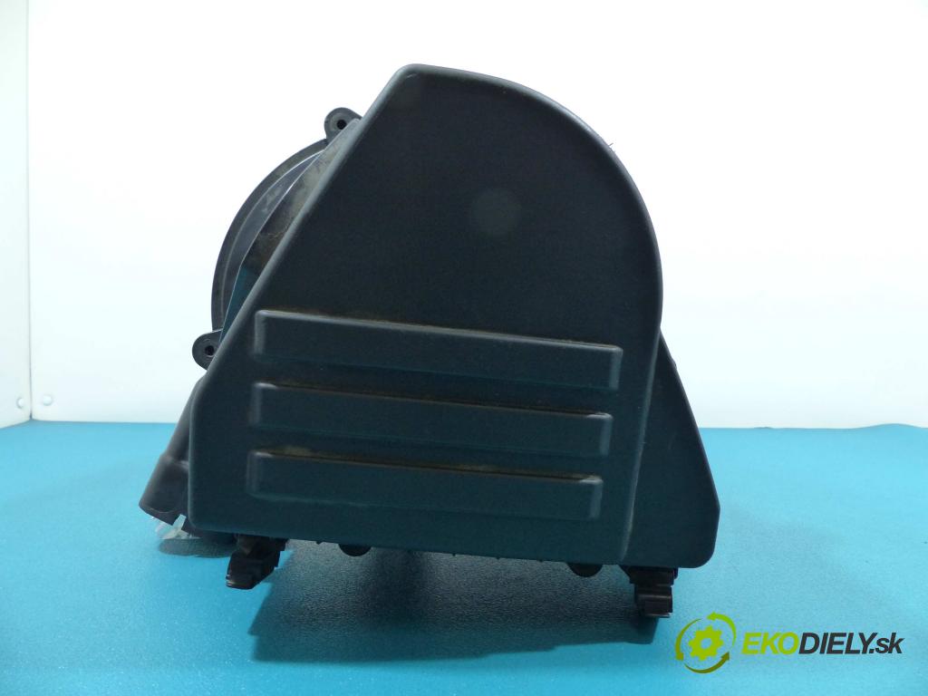 Skoda Rapid 2012-2019 1.6 TDI 90 hp manual 66 kW 1598 cm3  obal filtra vzduchu 6R0129601C (Kryty filtrů)