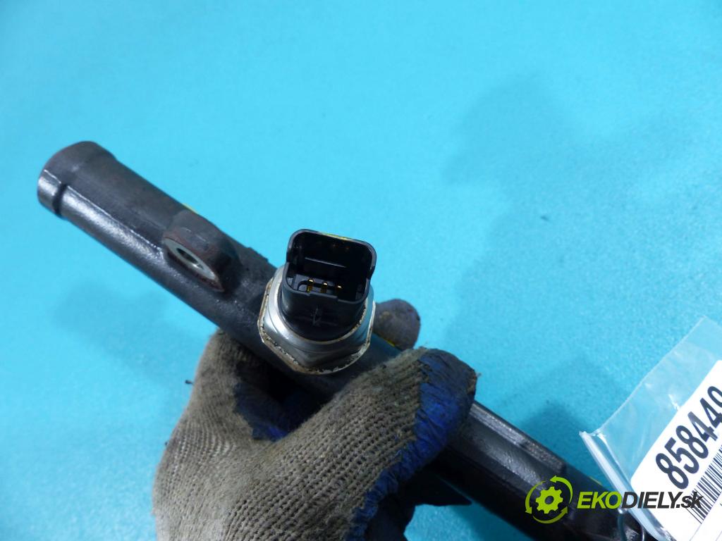 Peugeot 407 2.0 HDI 136 HP manual 100 kW 1997 cm3  Lišta vstrekovacia 9681649580 (Vstrekovacie lišty)