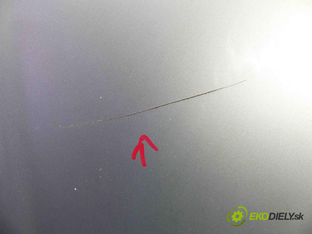 Skoda Octavia I 1996-2010 1.6 8V - 75 HP manual 55 kW 1598 cm3  Kapota predná