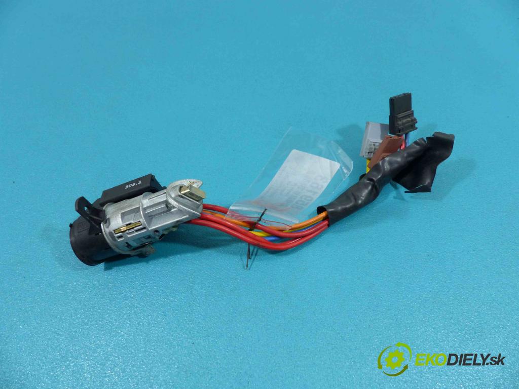 Peugeot 406 2.0 16V - 132  HP automatic 97,4 kW 1998 cm3  spinačka  (Spínacie skrinky a kľúče)