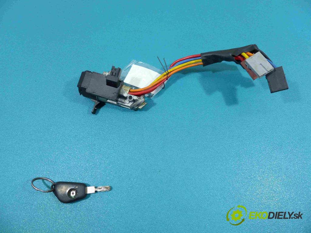 Peugeot 406 2.0 16V - 132  HP automatic 97,4 kW 1998 cm3  spinačka  (Spínacie skrinky a kľúče)