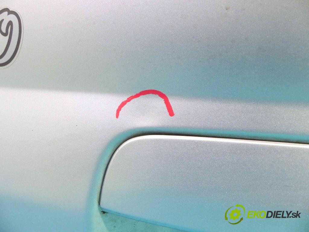 Mazda Demio 1.5 16V - 75 HP manual 55 kW 1498 cm3  zadná kapota  (Zadné kapoty)